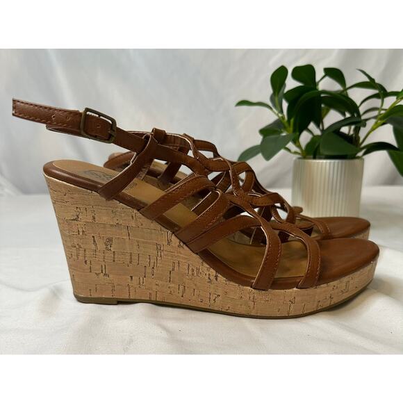 Daisy Fuentes Wedge Sandals Size 10 - Picture 3 of 10
